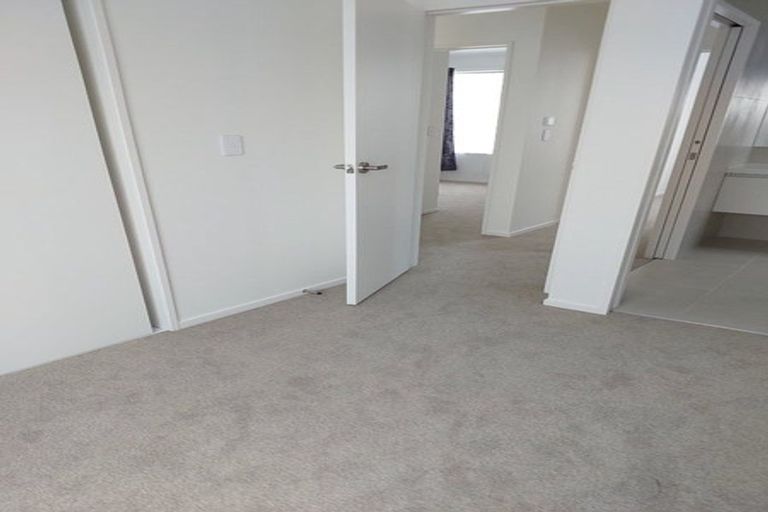 Photo of property in 89 Waipuhinui Way, Wiri, Auckland, 2104