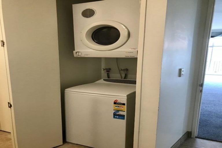 Photo of property in 37u9 Majoribanks Street, Mount Victoria, Wellington, 6011