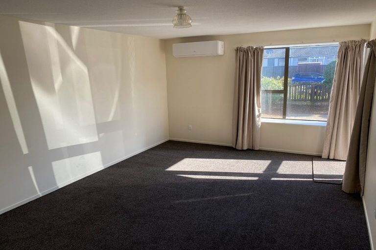 Photo of property in 2/25 Lyndon Street, Riccarton, Christchurch, 8041