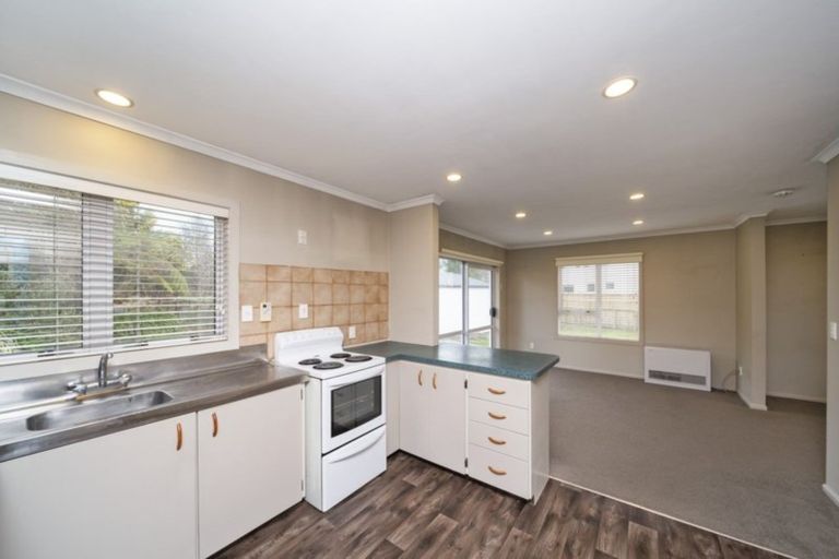 Photo of property in 37 Broadway, Stratford, 4332