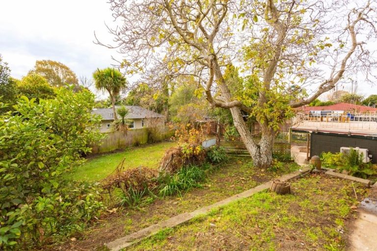 Photo of property in 121 Saint Martins Road, Saint Martins, Christchurch, 8022