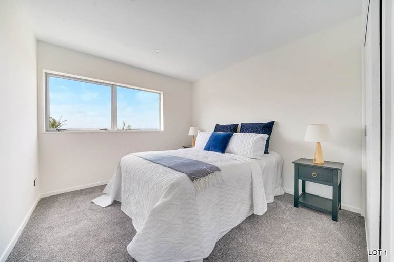 Photo of property in 40a Estuary Road, Weymouth, Auckland, 2103