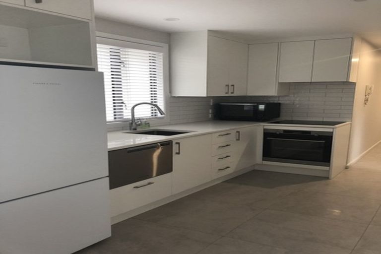 Photo of property in 11/245 Montreal Street, Christchurch Central, Christchurch, 8013