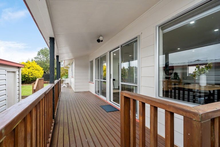 Photo of property in 43 Guadeloupe Crescent, Grenada Village, Wellington, 6037