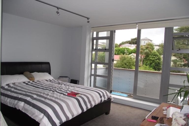 Photo of property in Vespa Apartments, 505/20 Hanson Street, Mount Cook, Wellington, 6021