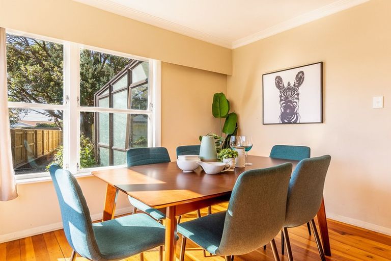 Photo of property in 55 Ngaio Road, Waikanae, 5036