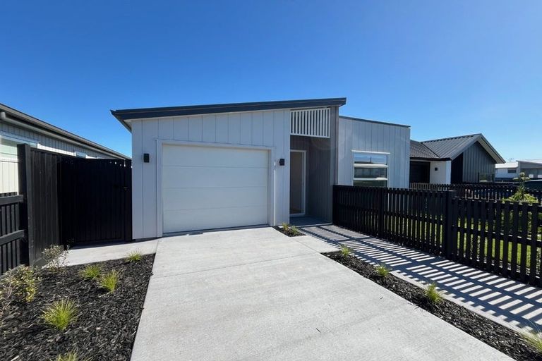 Photo of property in 56 Empire Crescent, Papamoa, 3118