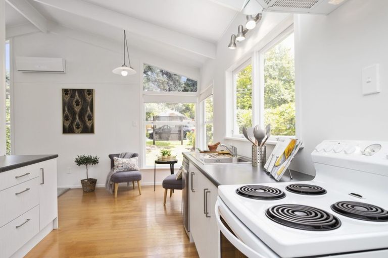 Photo of property in 62 Parker Avenue, New Lynn, Auckland, 0600