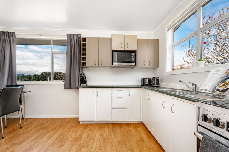 Photo of property in 3 Stipulate Place, Ascot Park, Porirua, 5024