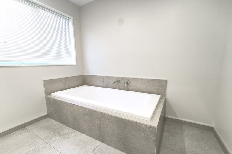 Photo of property in 56 Bamber Crescent, Halswell, Christchurch, 8025