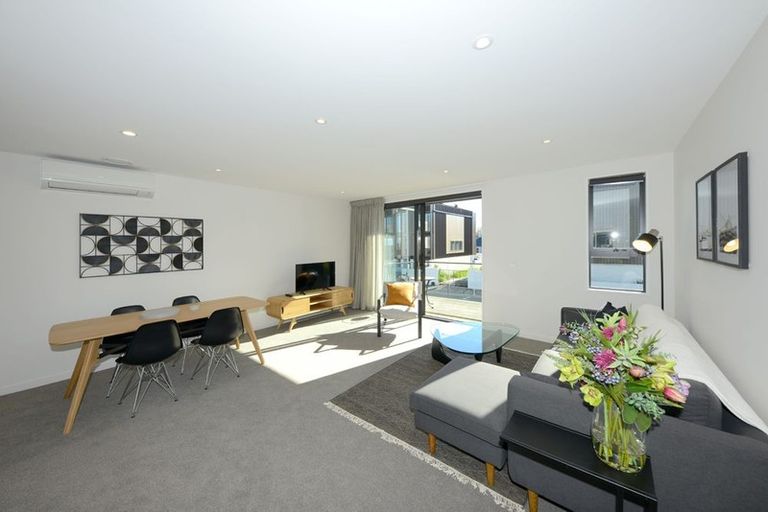 Photo of property in 2/214 Hereford Street, Christchurch Central, Christchurch, 8011