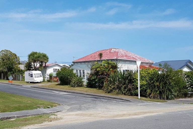 Photo of property in 179 Hampden Street, Hokitika, 7810