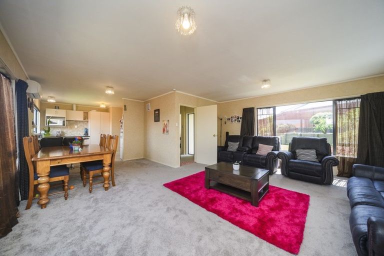 Photo of property in 12 Jordan Way, Kelvin Grove, Palmerston North, 4414