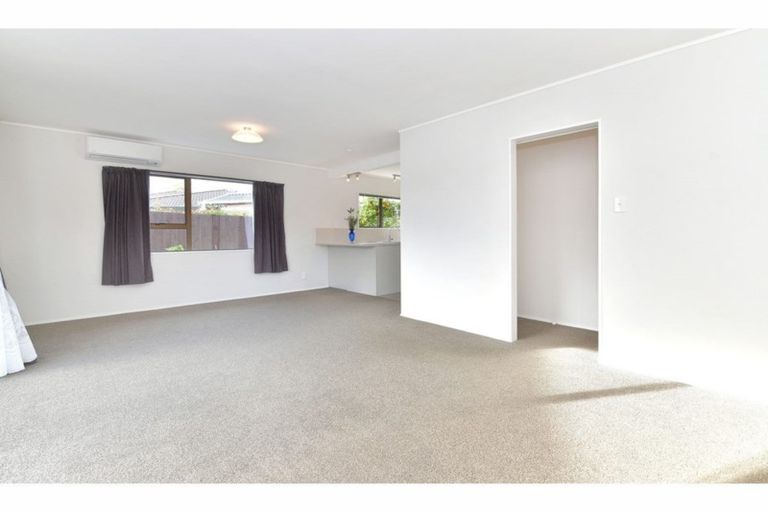 Photo of property in 1b Milton Road, Orewa, 0931