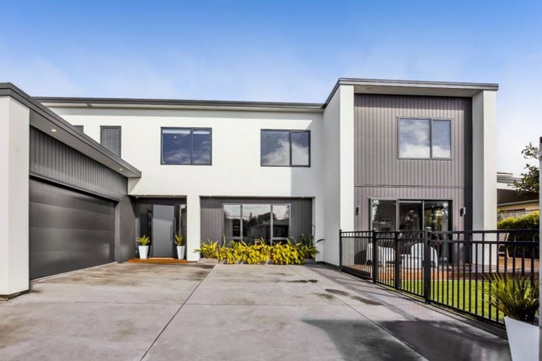 Photo of property in 12a Kauri Street, Merrilands, New Plymouth, 4312