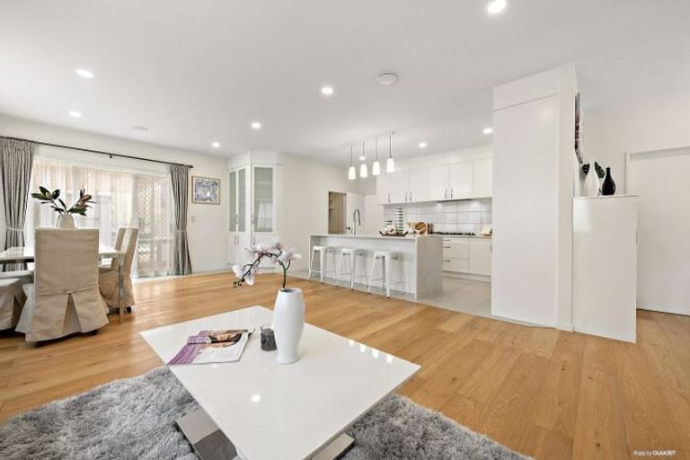 Photo of property in 34 Lisnoble Road, Flat Bush, Auckland, 2019