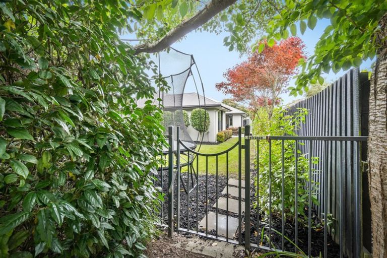 Photo of property in 17 Parkside Crescent, Northwood, Christchurch, 8051