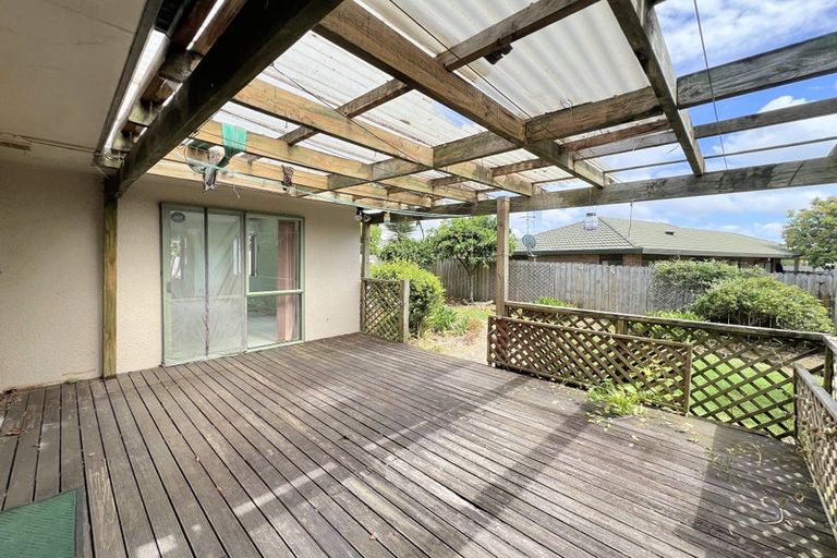 Photo of property in 6 Waylen Place, Burswood, Auckland, 2013