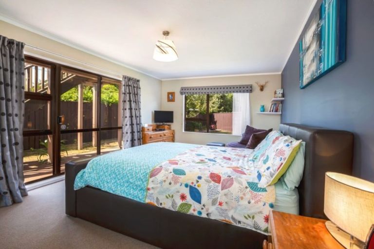 Photo of property in 9 Longitude Place, Whitby, Porirua, 5024