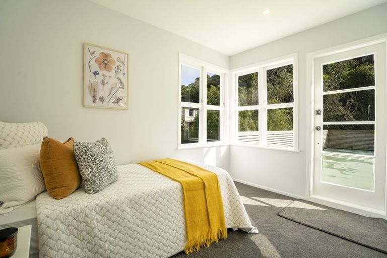 Photo of property in 319 Main Road, Tawa, Wellington, 5028