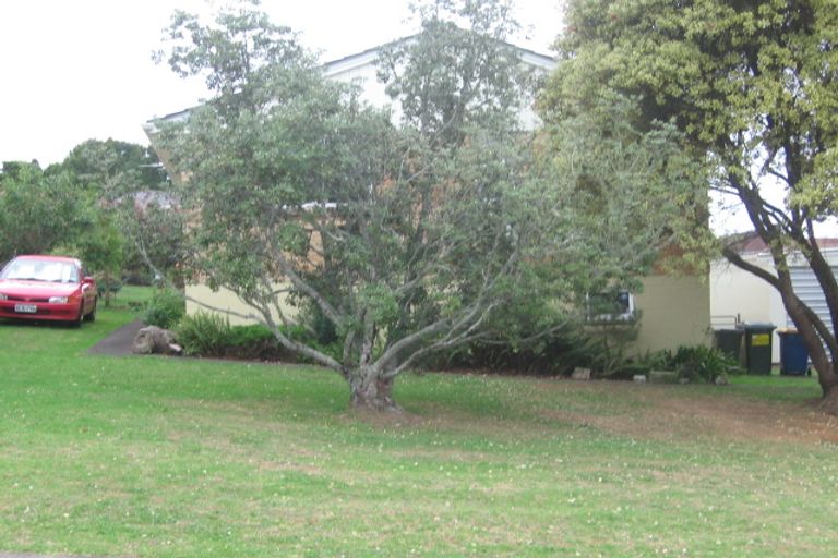 Photo of property in 5 Ko Street, Northcote, Auckland, 0627