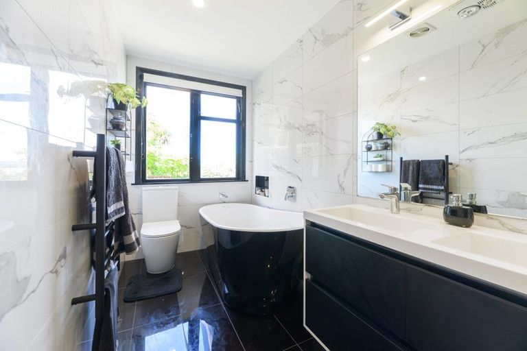 Photo of property in 54 Don Buck Road, Massey, Auckland, 0614