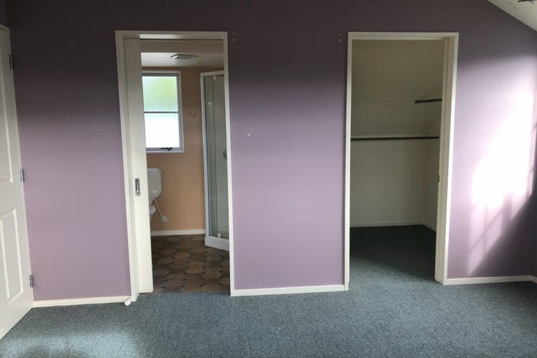 Photo of property in 4 Holly Court, Palmerston North, 4410