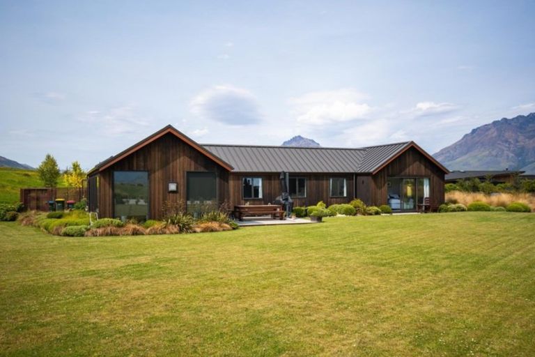 Photo of property in 42 Mckellar Drive, Jacks Point, Queenstown, 9371