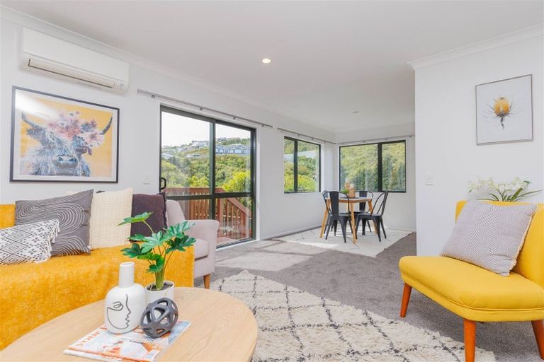 Photo of property in 50b Dominion Park Street, Johnsonville, Wellington, 6037