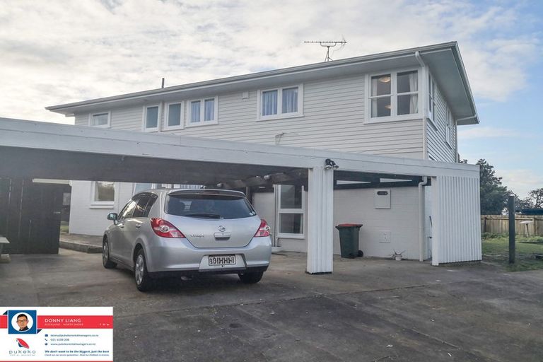 Photo of property in 64 Megan Avenue, Pakuranga Heights, Auckland, 2010