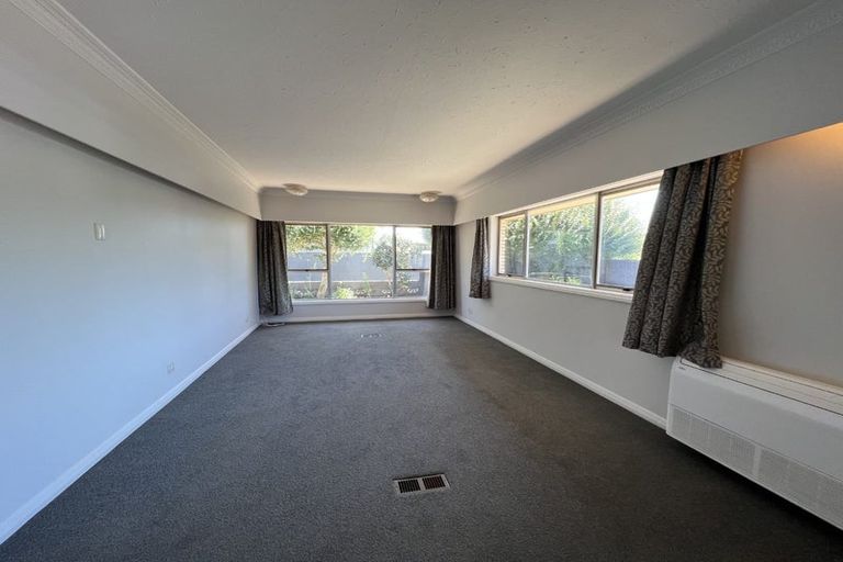 Photo of property in 39 Searells Road, Strowan, Christchurch, 8052