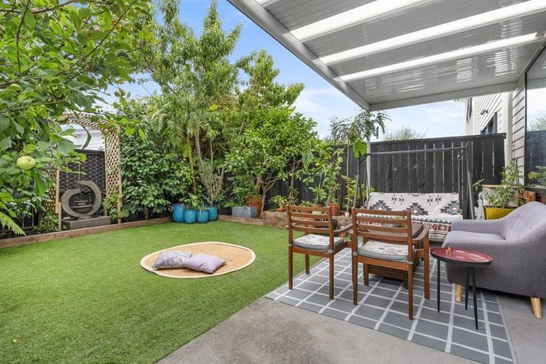 Photo of property in 21 Grey Warbler Road, Hobsonville, Auckland, 0616