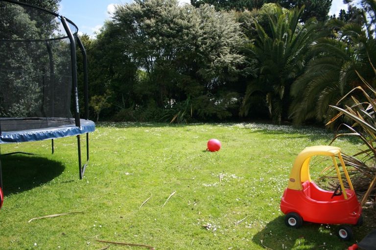 Photo of property in 149 Matipo Road, Te Atatu Peninsula, Auckland, 0610