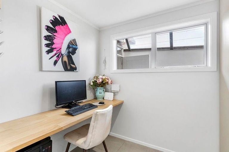 Photo of property in 9 Culver Terrace, Howick, Auckland, 2014