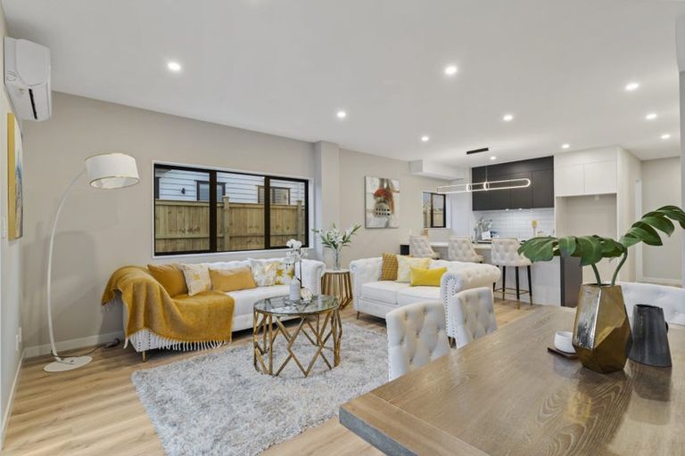 Photo of property in 80b Kahui Parade, Karaka, 2113