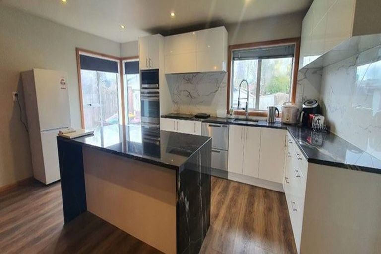 Photo of property in 188 Avonhead Road, Avonhead, Christchurch, 8042