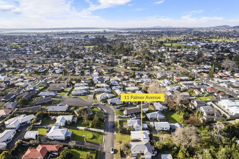 Photo of property in 11 Palmer Avenue, Glen Eden, Auckland, 0602