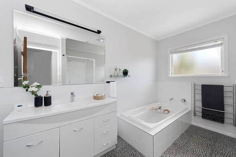 Photo of property in 19 Claremont Avenue, Chartwell, Hamilton, 3210