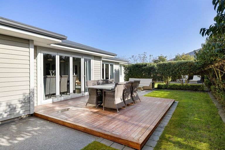 Photo of property in 32 Macphail Avenue, Rangiora, 7400