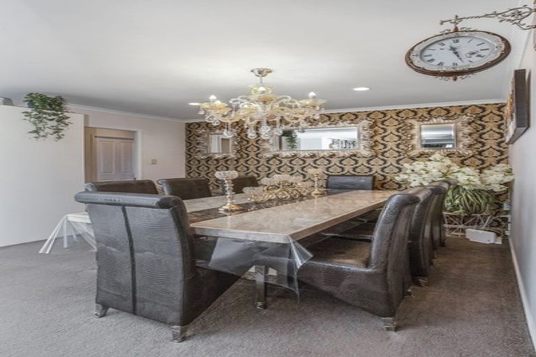 Photo of property in 16 Morewa Place, Takanini, 2112