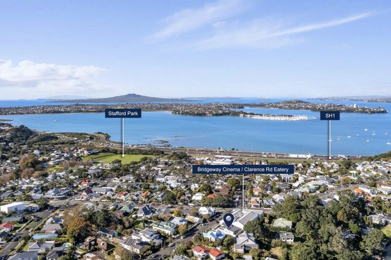 Photo of property in 4 Clarence Road, Northcote Point, Auckland, 0627