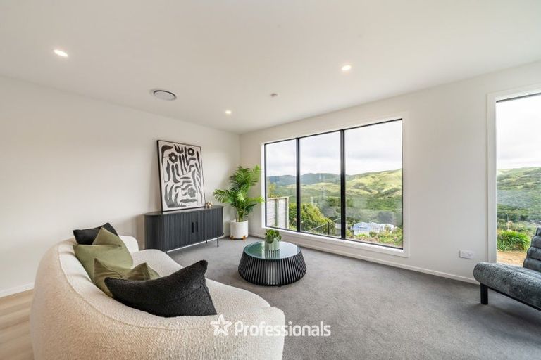 Photo of property in 28a Kaitangata Crescent, Kelson, Lower Hutt, 5010