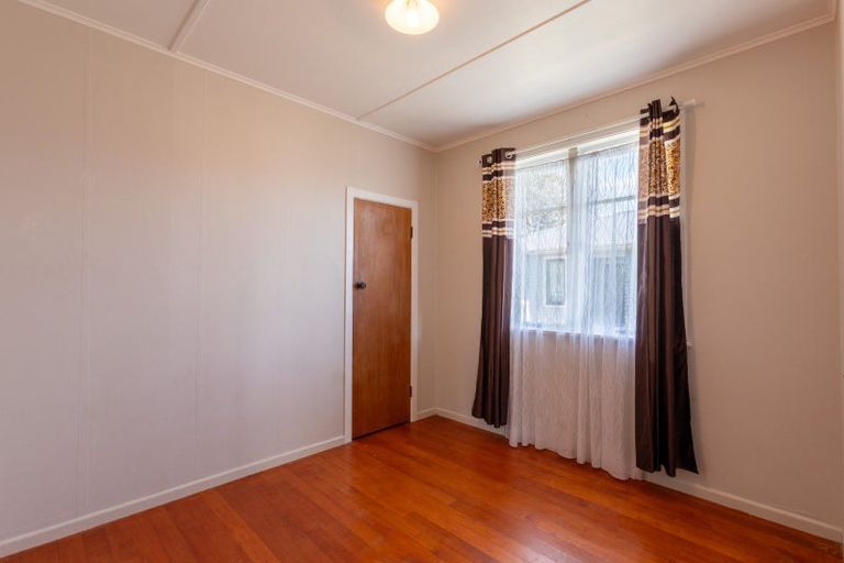 Photo of property in 297 High Street, Dannevirke, 4930