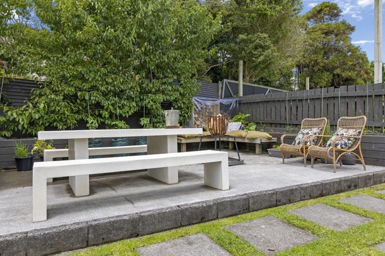 Photo of property in 14 Rosendale Avenue, Spotswood, New Plymouth, 4310