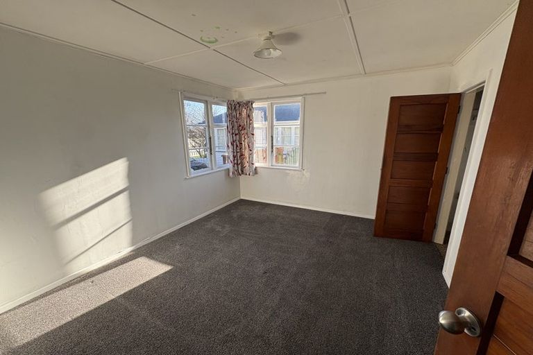 Photo of property in 45 Goldsmith Crescent, Levin, 5510