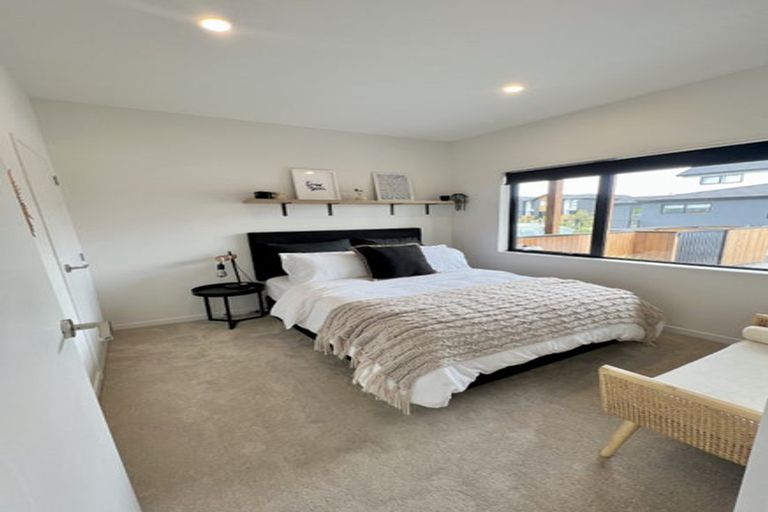 Photo of property in 6 Parenga Lane, Kumeu, 0810