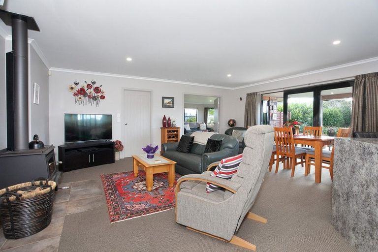 Photo of property in 7 Melody Place, Marton, 4710
