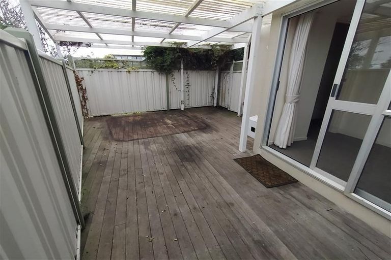 Photo of property in 1/135 Glamorgan Drive, Torbay, Auckland, 0630