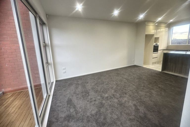 Photo of property in 14b Sunlands Drive, Manurewa, Auckland, 2102