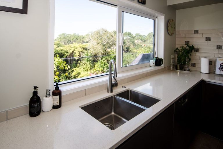 Photo of property in 82 Pohutukawa Parade, Riverhead, 0820